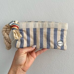 SoHo London striped makeup bag